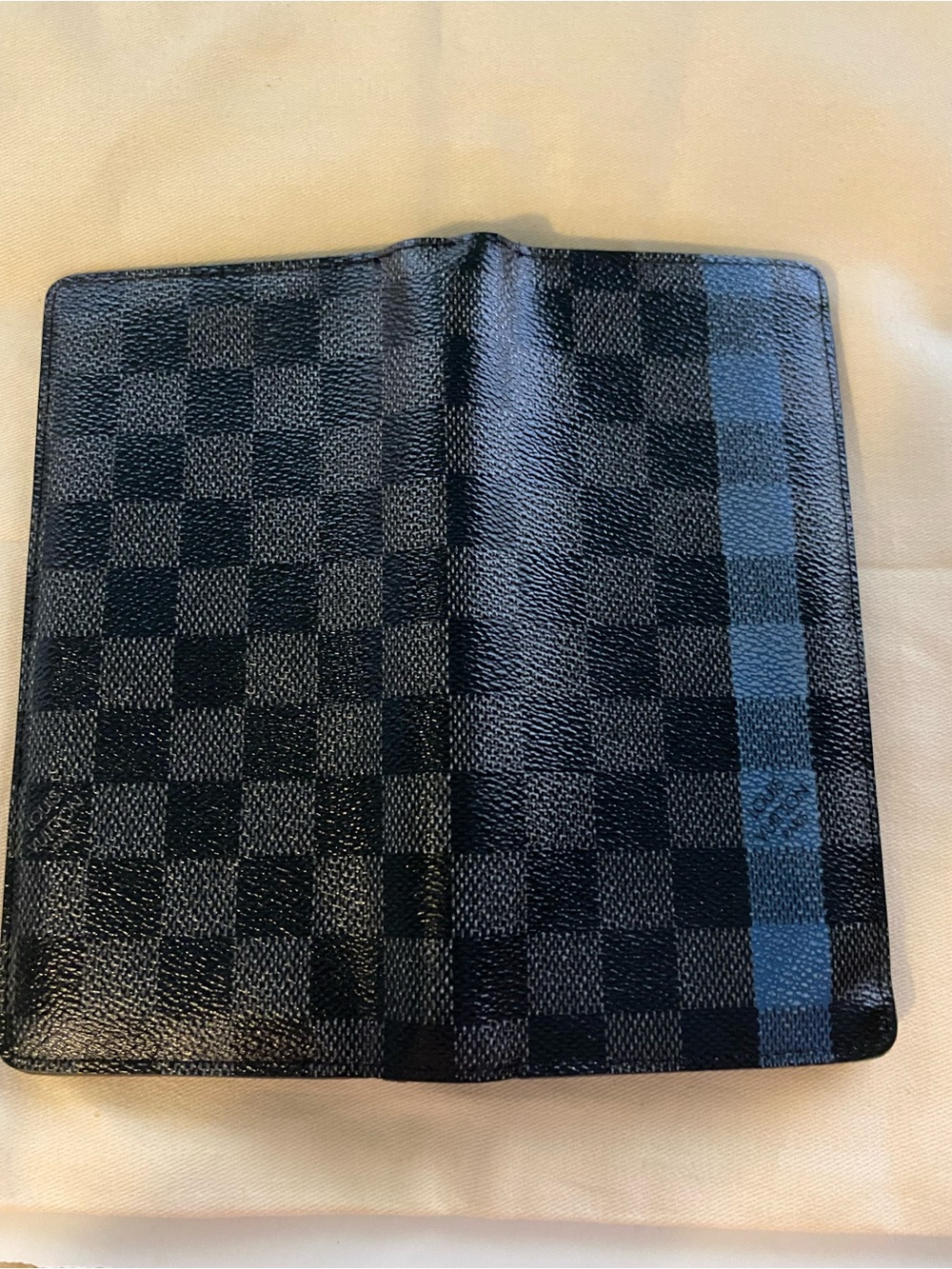 Louis Vuitton Damier Graphite Pixel Brazza wallet - Picture 3 of 12